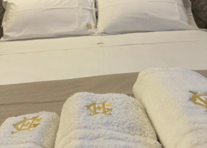 Castlehawk לינה וארוחת בוקר גלטונה