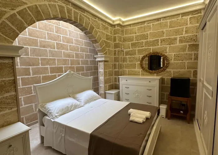 Castlehawk * 加拉托内